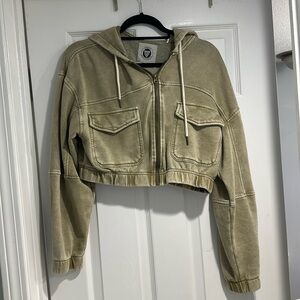 Urban Outfitters Cropped Sweatshirt S NWOT